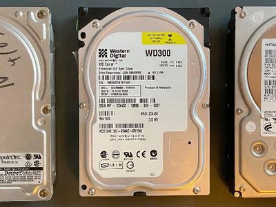 Which hard drive form factor is commonly used in desktop computers?