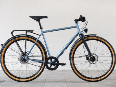 Which type of pedals are best for commuter bikes?