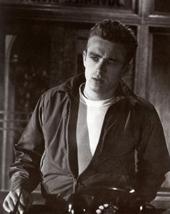 Who played the lead role in 'Rebel Without a Cause'?