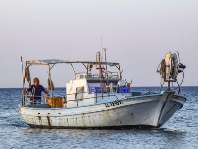 Which type of fishing boat is specifically designed for deep-sea fishing?