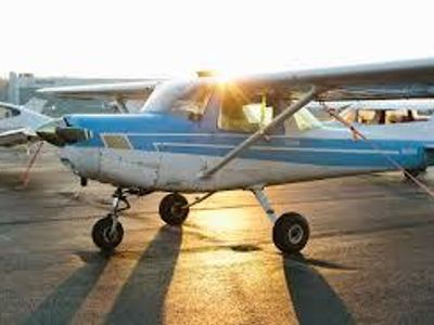 What type of airplane is used primarily for pilot training?