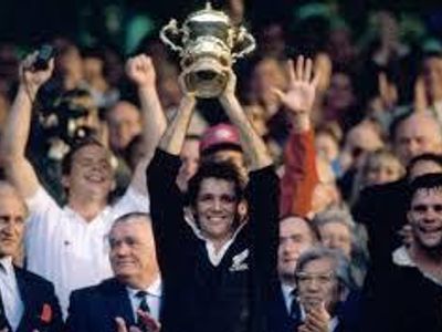 Which city hosted the first Rugby World Cup final in 1987?