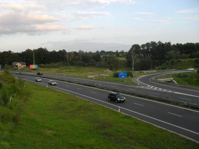 What is the purpose of a deceleration lane on a highway?