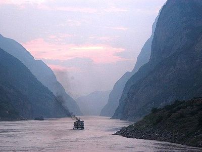 Which river is called the 'Yangzi' in China?