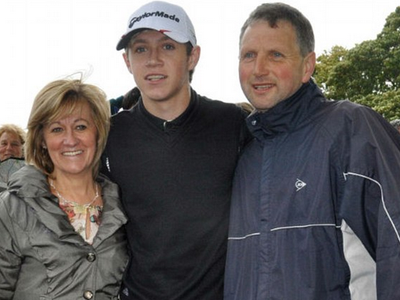 How old was Niall when his mother and father split up?