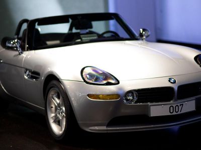 Which convertible model was famously featured in the James Bond film 'Goldeneye'?