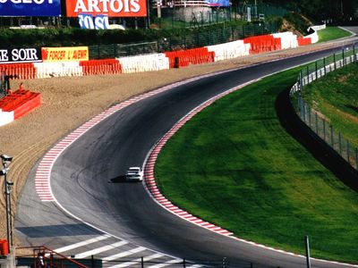 Which race is known for its famous Eau Rouge corner?