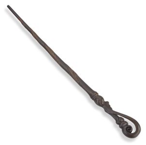 What is Fleur Delacour's wand core?