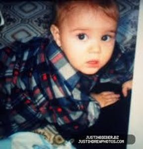 what ime was justin born?