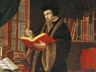 Which denomination traces its origins to the teachings of John Calvin?