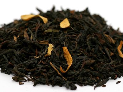 What is the key component in Earl Grey tea's distinctive flavor?