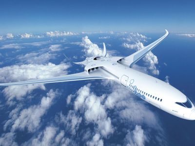 Which future airplane design aims to maximize fuel efficiency through improved aerodynamics?