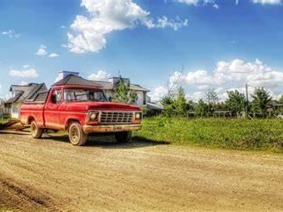 Which truck is considered the best off-road pickup truck?