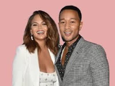 Which Victoria’s Secret Angel is married to singer John Legend?