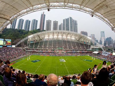 Which city hosts the annual Rugby Sevens tournament known as the 'Hong Kong Sevens'?