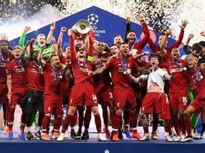 Which player famously scored a 'Bicycle Kick' at the UEFA Champions League final in 2018?