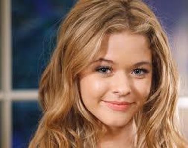 Who replaced Alison as the most popular girl in school?