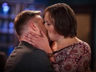 Miranda snogged Gary Barlow! Why did she do it?