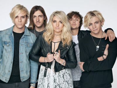 What date did R5,s new CD, Sometime Last Night, drop?