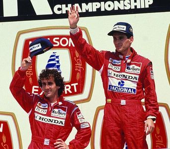 Which driver famously won the 1988 Formula 1 World Championship with McLaren in a dominant season?