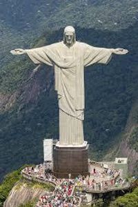 In which city is the sculpture 'Christ the Redeemer' located?