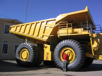 Which type of truck is primarily used for heavy construction?