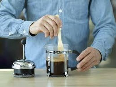 What is the characteristic brewing aspect of a 'French Press'?