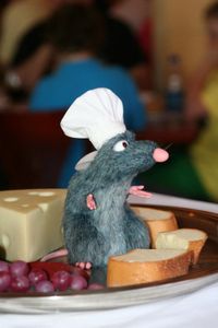 What is the name of the rat who dreams of becoming a chef in 'Ratatouille'?