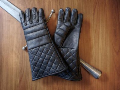 What is a common feature of driving gloves?