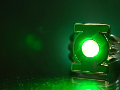 What color is the energy source for Green Lantern's power ring?