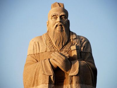 Which Chinese philosopher believed in the concept of 'The Mandate of Heaven'?