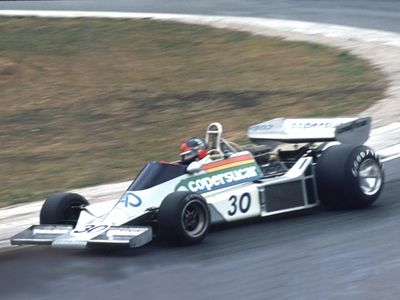 Which driver famously won the 1976 Formula 1 World Championship?