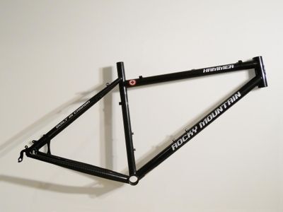 Which material is commonly used for modern mountain bike frames?