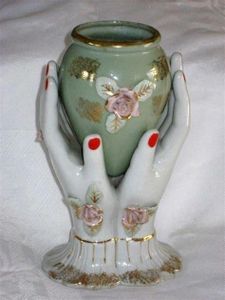 Creepy vase