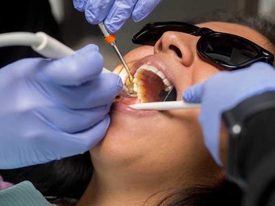 The Significant Role An Emergency Dentist Can Play In Your Dental Care?