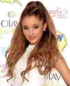 Keep posing ari! im a huge fan!