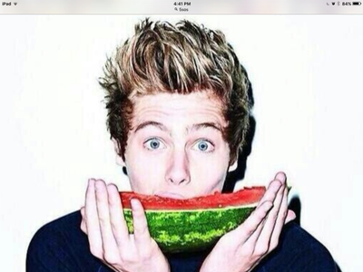 Luke_Lover_5sos