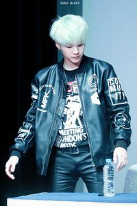 YOONGI IN LEATHER (star if you agree)