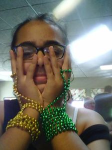 BEADS! I GOTTA F*CK TON O BEADS!