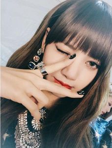 LalisaManoban_0327