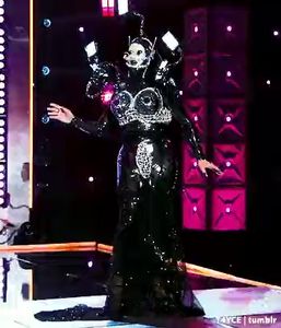 The best runway look off of Rupaul's Drag Race, idgaf what you say (Jimbo's "Net Gala" runway look)