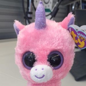 Totally a real unicorn not a stuffie at all