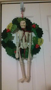 When you try to be festive but you're dead inside