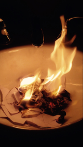 Tfw you make another bonfire in your sink