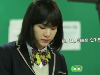 When Yoongi looks better as a girl than I do