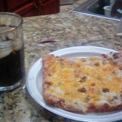 Ah... Nothing good like a pizza and cola for lunch... XD