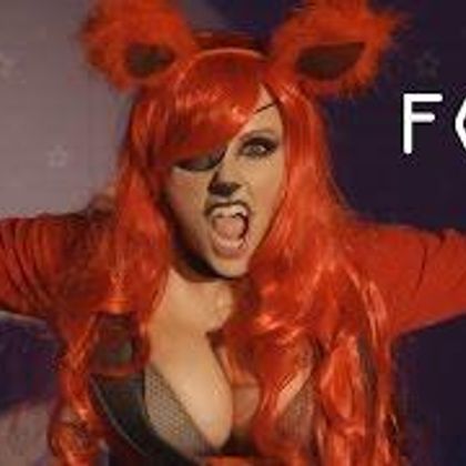 female foxy: i will kill whoever tried to dress up like me -_-