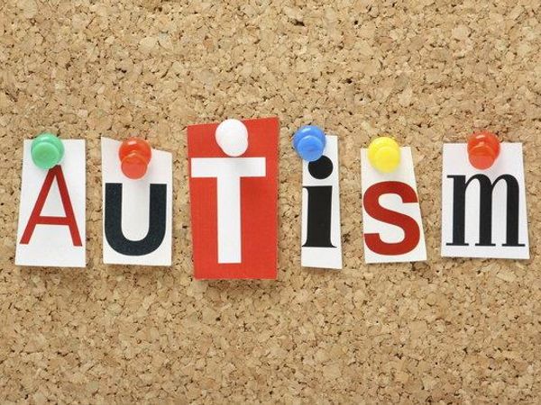 what is a Signs & Symptom of ASD?