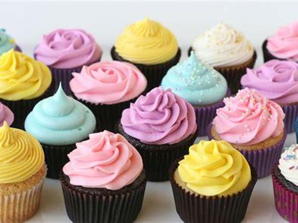 What colour frosting would you like?