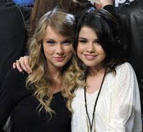 Is Selena Gomez Taylor's best friend